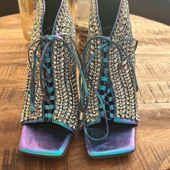 COPY - ARIEL SILVER MULTI BOOTIE - Picture 1 of 7